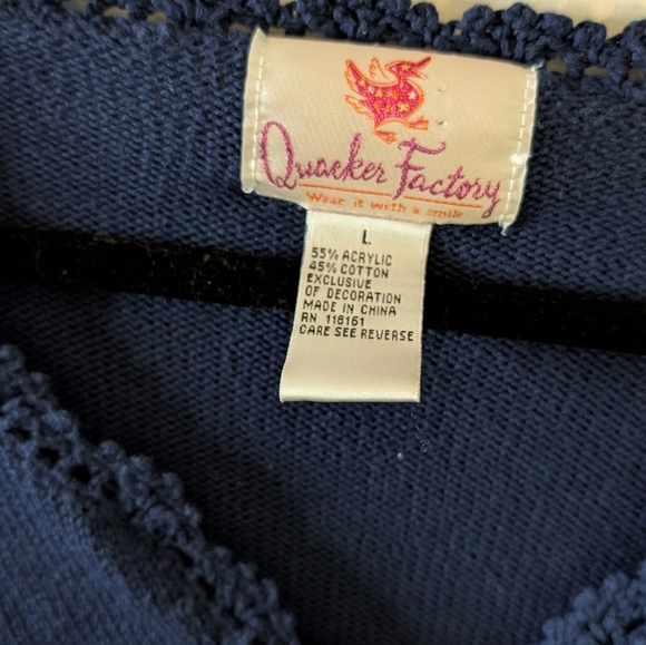 The Quacker Factory Daisy Sweater Womens Size L Blue Knit Floral V Neck - Picture 3 of 10